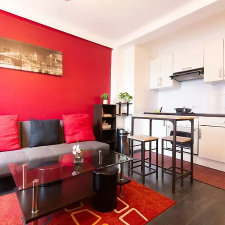 Le Stud アパート