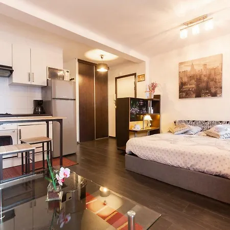 Le Stud Apartment